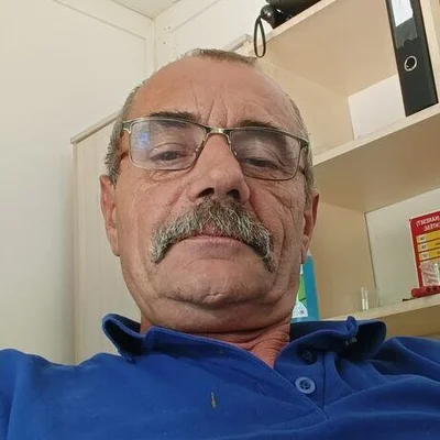 József