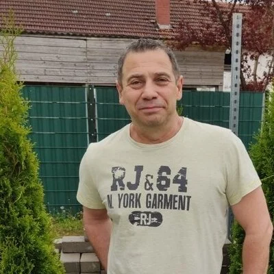 János