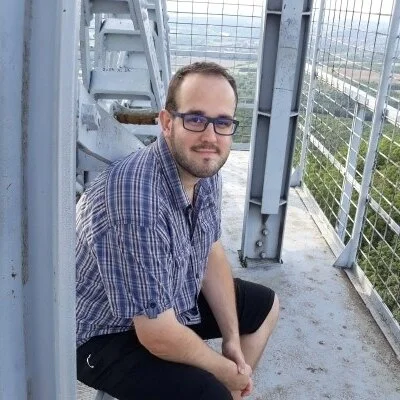 Ákos, Tatabánya
