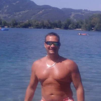 László