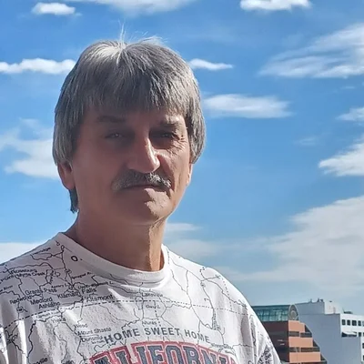 Jeno, Pécs