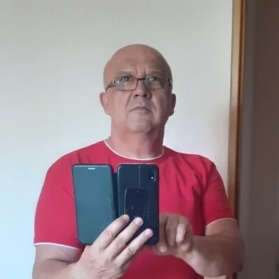 András