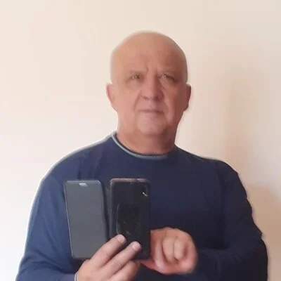 András