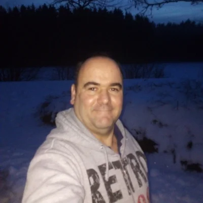 Ákos
