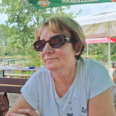 Éva