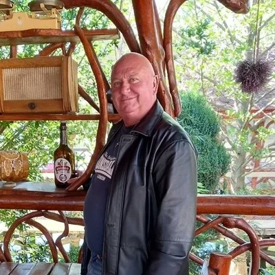 Laszlof, Komárom