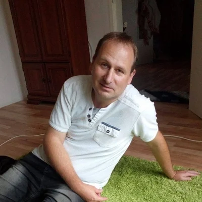 Adrian, társkereső Zselíz