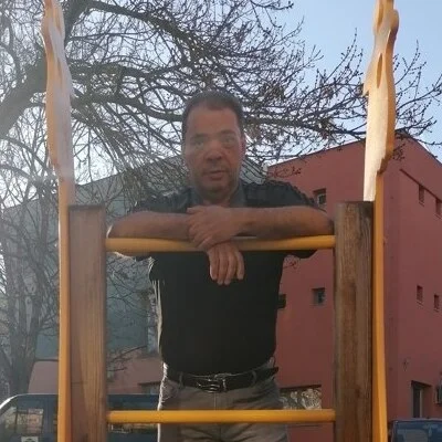 István