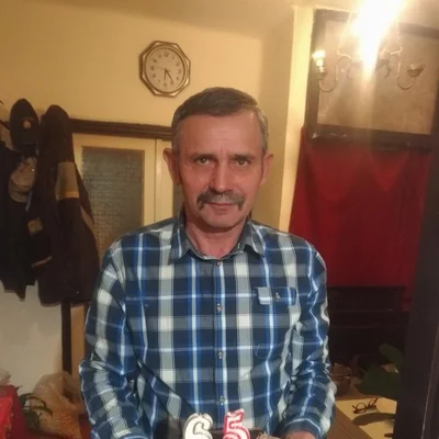 János
