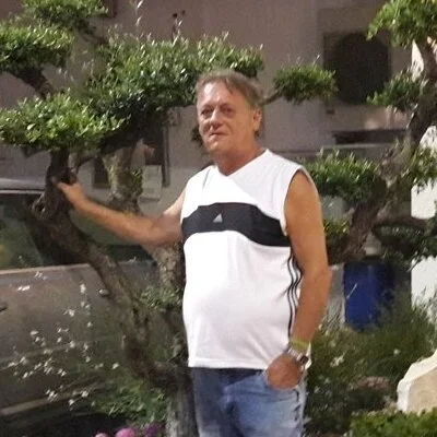 László