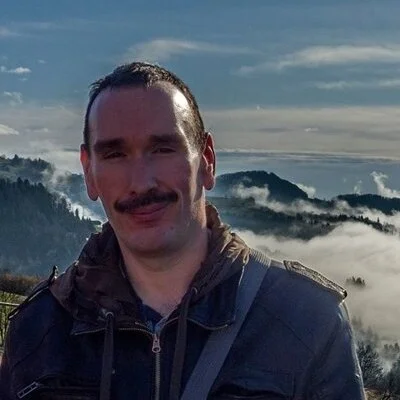 Péter