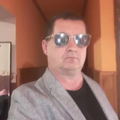 László
