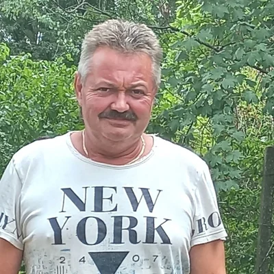 László, Pakod