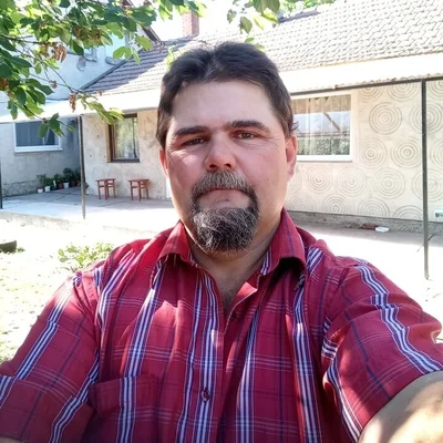 Tamás