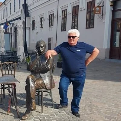 József