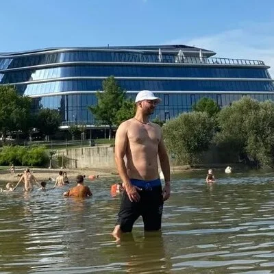 Ádám