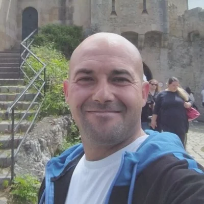Ádám