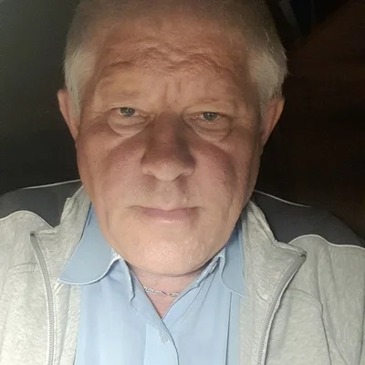 László