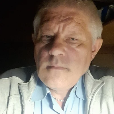 László