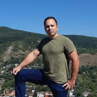 Stefan, Komárom