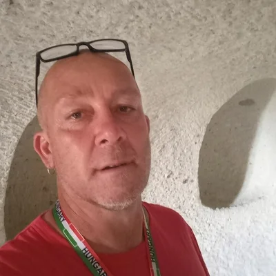 György