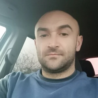 Alex, Nagyszőlős