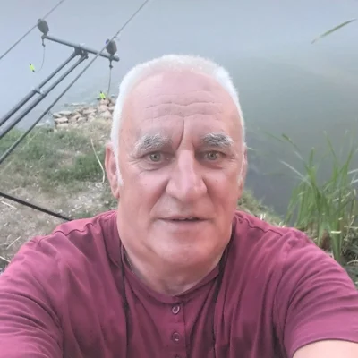 János
