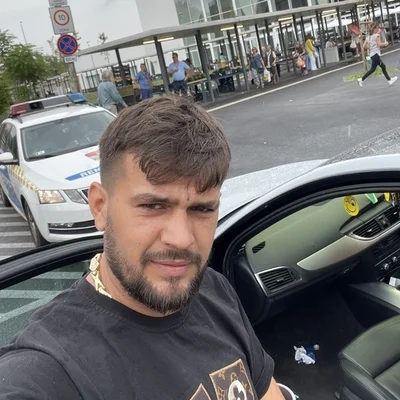 Jozsef, Hounslow
