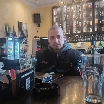 László