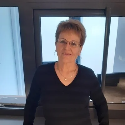 Éva