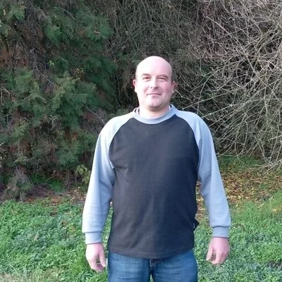 Csaba, Udvar