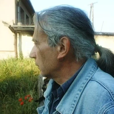 Zoltán, Baja