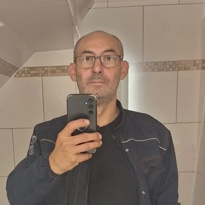 László
