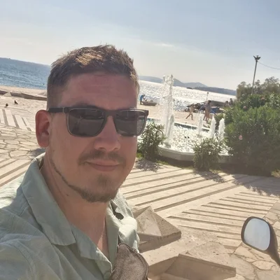Ádám
