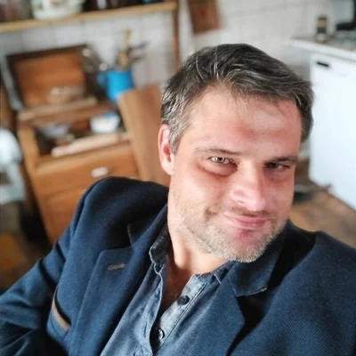 Peter, Bögellő