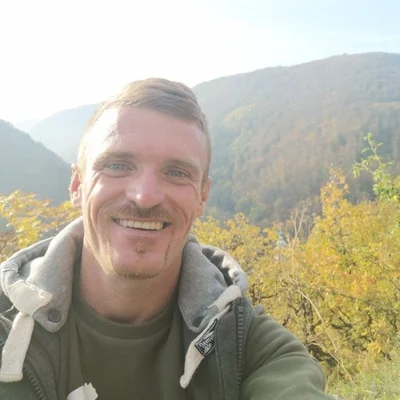 János, Balmazújváros