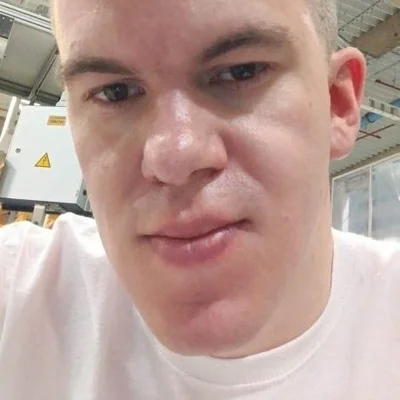 Milán