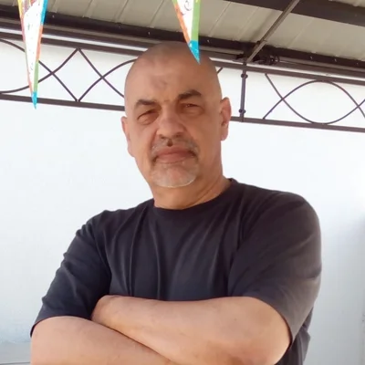 András