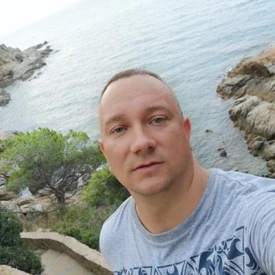 Tamás, Woking