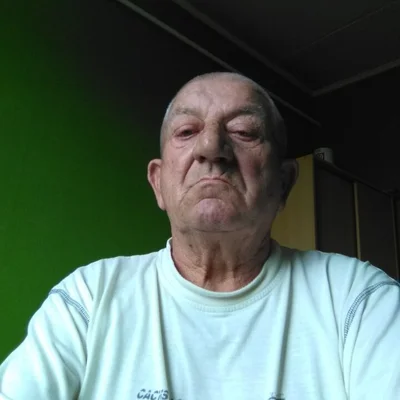Károly