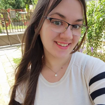 Anna, Pécel