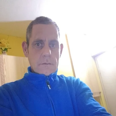 László