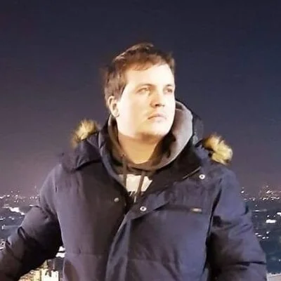Chris, Budapest