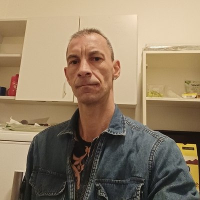 Stefan, társkereső Tolna