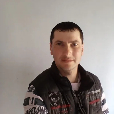 Mihály, Váckisújfalu