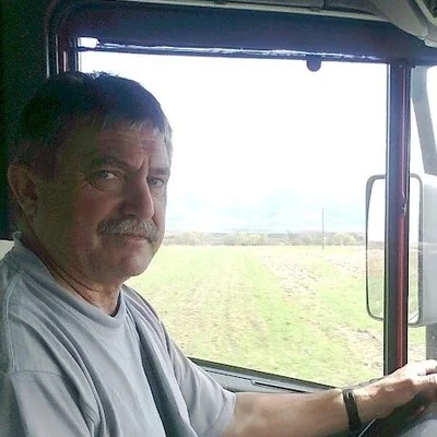 János