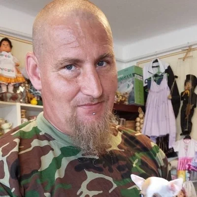 György