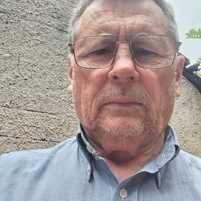 András