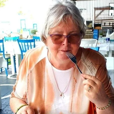 Katica, Salgótarján
