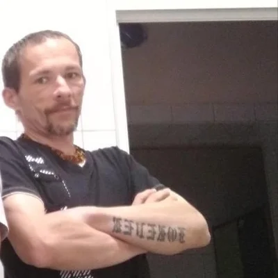 László